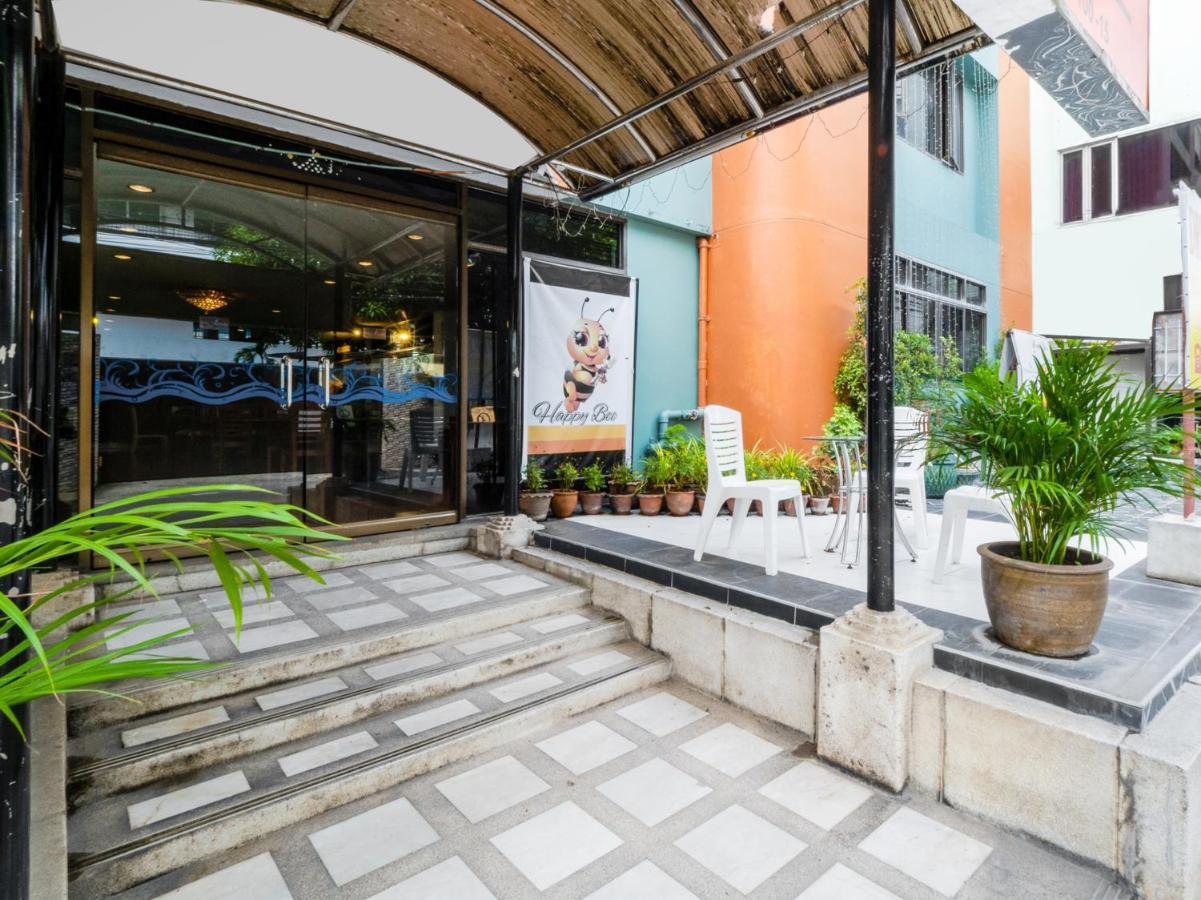 12Pm Bangkok Hotel Exterior foto